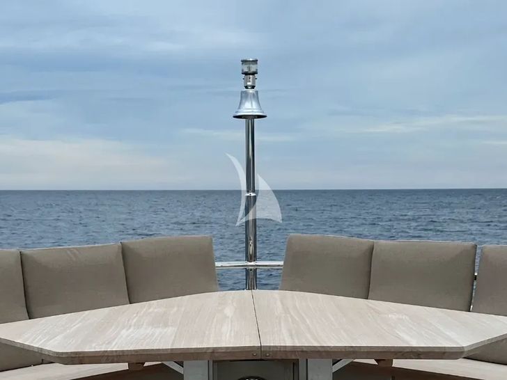 FASTER Sanlorenzo 88 - foredeck FASTER Sanlorenzo 88 - foredeck