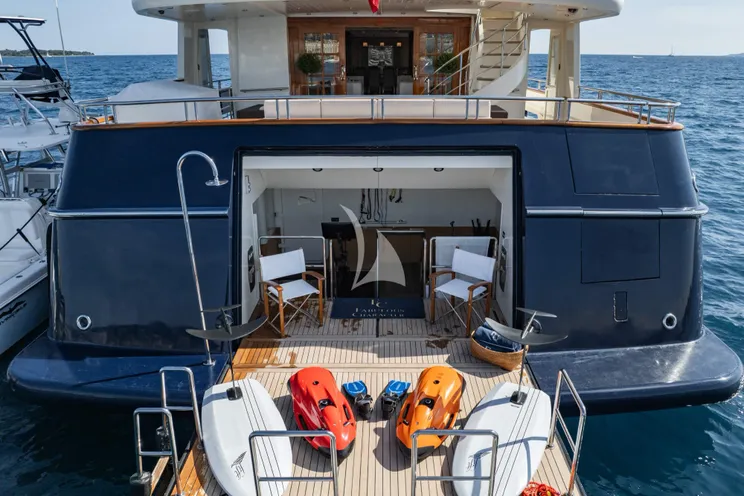 Charter Yacht FABULOUS CHARACTER - Holland Jachtbouw 42m - 5 Cabins - Nassau - Exumas - Bahamas