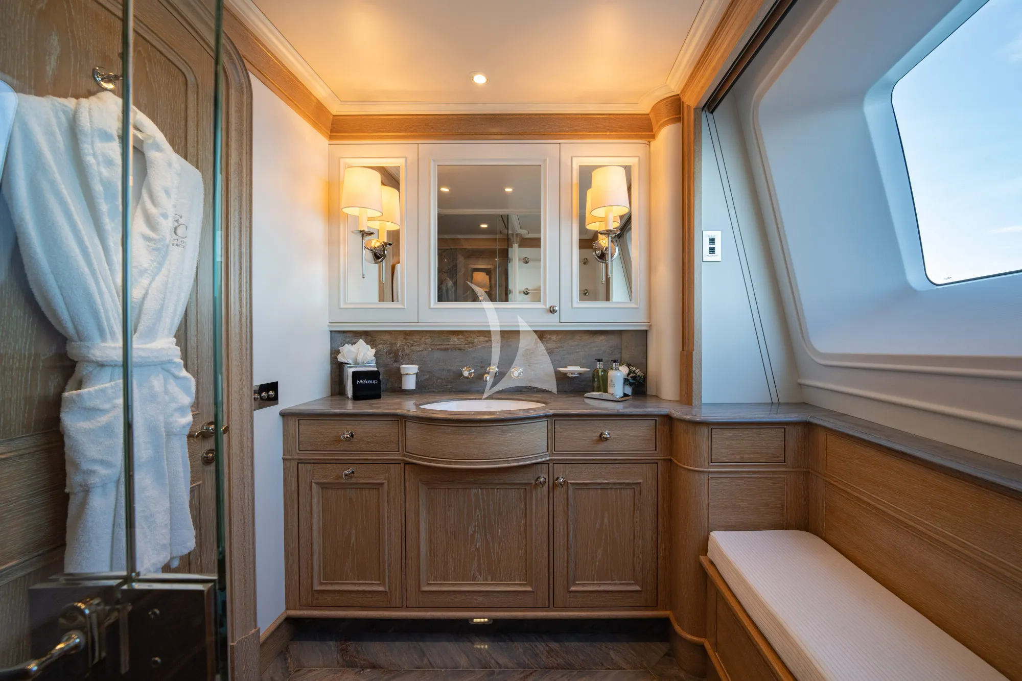 Charter Yacht FABULOUS CHARACTER - Holland Jachtbouw 42m - 5 Cabins - Nassau - Exumas - Bahamas