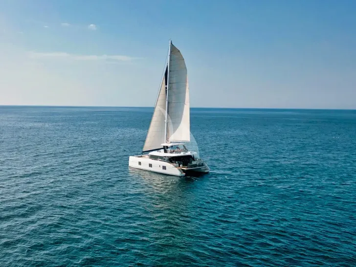 FEEL THE BLUE Sunreef 60 - cruising aft view FEEL THE BLUE Sunreef 60 - cruising aft view
