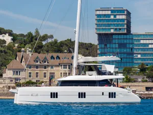 FEEL THE BLUE - Sunreef 60 - 5 Cabins - Porto Cervo - La Maddalena - Sardinia - Italy FEEL THE BLUE - Sunreef 60 - 5 Cabins - Porto Cervo - La Maddalena - Sardinia - Italy