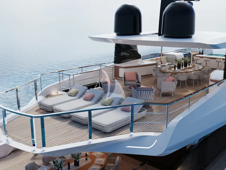 FELICITA Mangusta(Overmarine)Oceano 50 - sundeck aft FELICITA Mangusta(Overmarine)Oceano 50 - sundeck aft