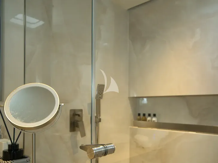 FELICITA Sunreef 80 - VIP cabin shower FELICITA Sunreef 80 - VIP cabin shower