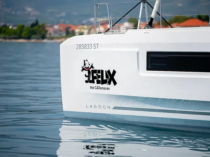 FELIX Lagoon 46 - logo FELIX Lagoon 46 - logo