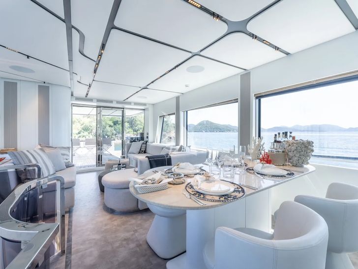 FERRO 77 Delta Marine 25m - indoor dining set up FERRO 77 Delta Marine 25m - indoor dining set up