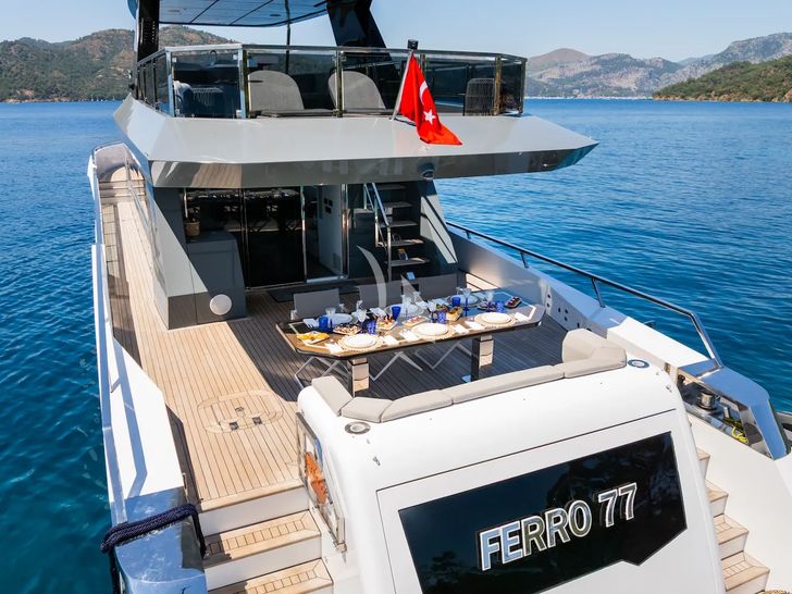 FERRO 77 Delta Marine 25m - main aft deck FERRO 77 Delta Marine 25m - main aft deck