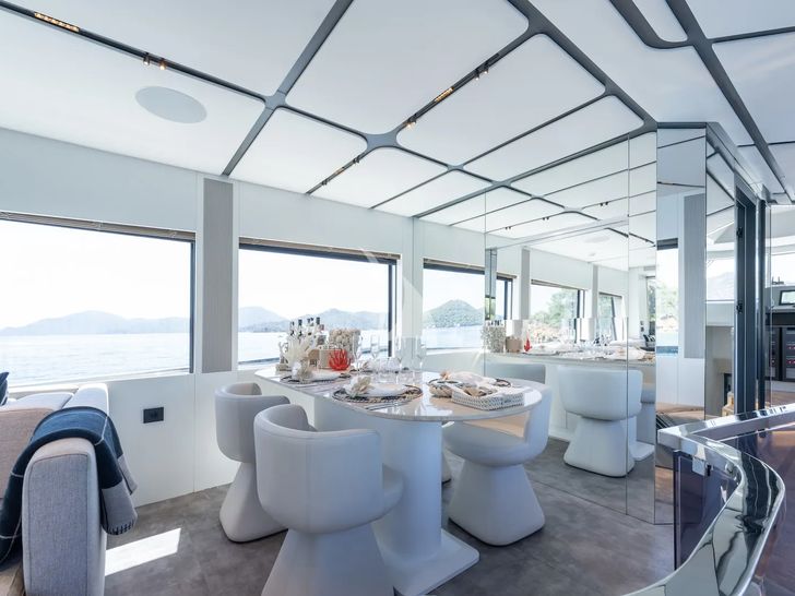 FERRO 77 Delta Marine 25m - main dining area FERRO 77 Delta Marine 25m - main dining area