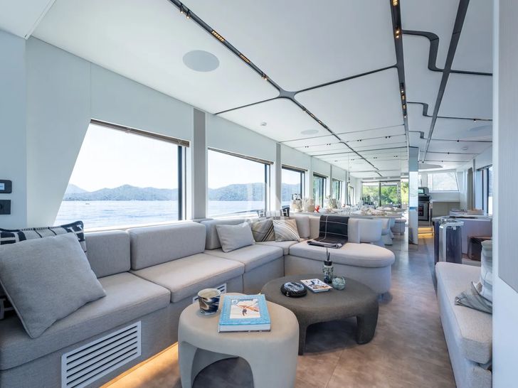 FERRO 77 Delta Marine 25m - main saloon FERRO 77 Delta Marine 25m - main saloon