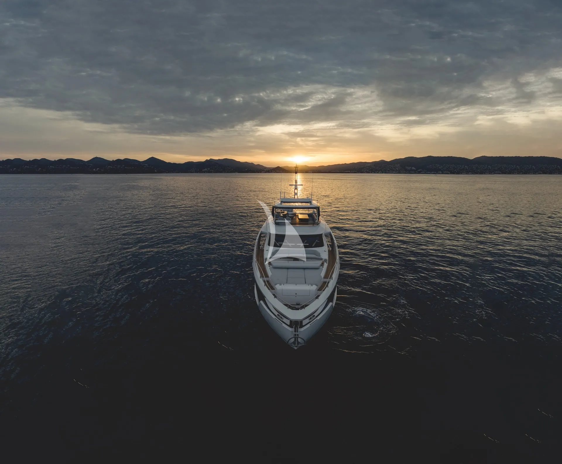 Charter Yacht FIRST HORIZON - Azimut Grande 26M - 5 Cabins - Split - Dubrovnik - Hvar - Croatia