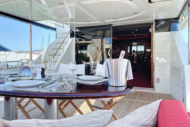 Charter Yacht FIGI - Couach 2800 Long Range - 4 Cabins - St Tropez - Cannes - Antibes - Nice - Monaco - French Riviera