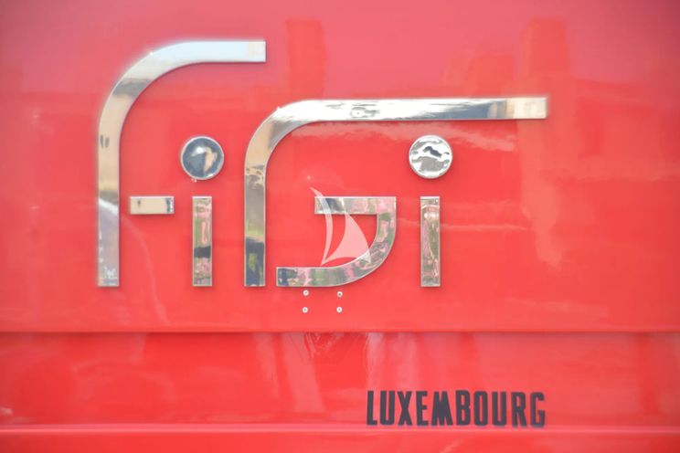 Charter Yacht FIGI - Couach 2800 Long Range - 4 Cabins - St Tropez - Cannes - Antibes - Nice - Monaco - French Riviera