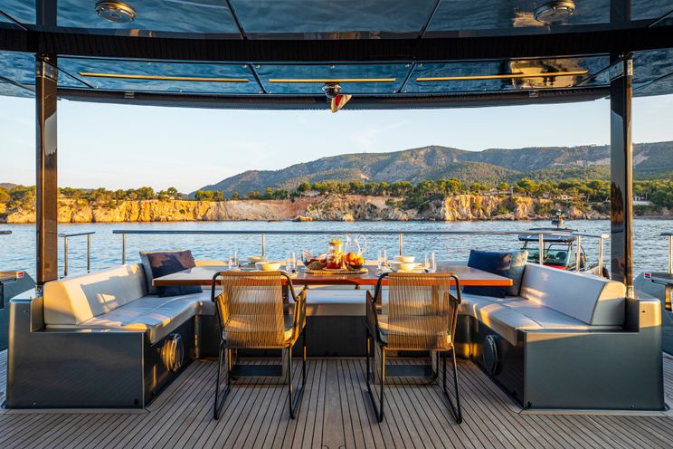Charter Yacht FIGURATI - Riva Dolcevita 110 - 5 Cabins - Cannes - Monaco - St. Tropez - French Riviera