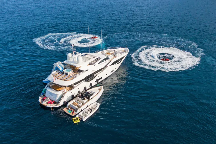 Charter Yacht FLEUR - Sunseeker 116 - 5 Cabins - Cannes - Monaco - St. Tropez - French Riviera