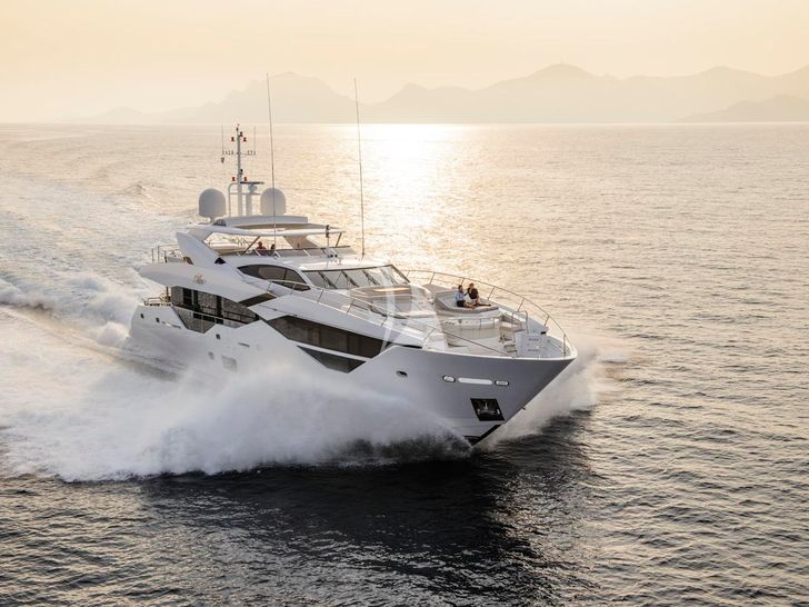 FLEUR Sunseeker 116 cruising under the sunset