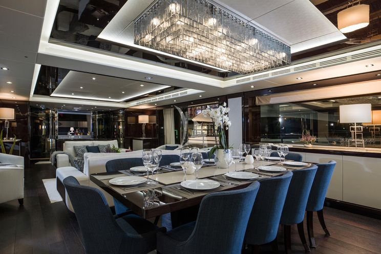 Charter Yacht FLEUR - Sunseeker 116 - 5 Cabins - Cannes - Monaco - St. Tropez - French Riviera