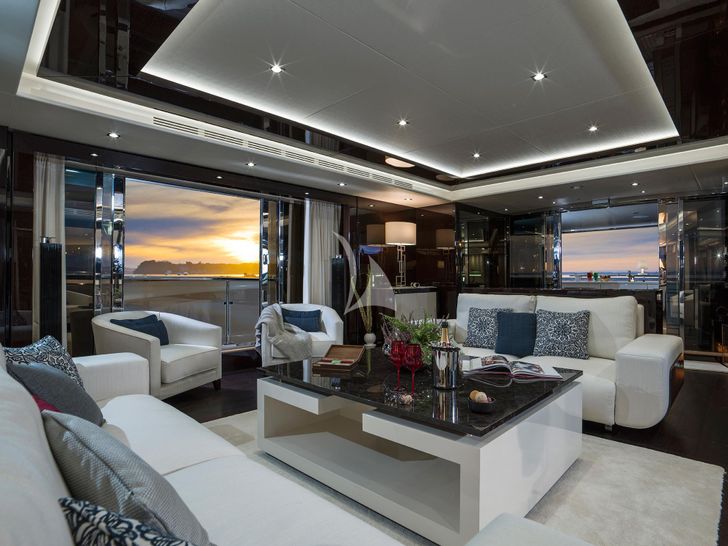 FLEUR Sunseeker 116 - main saloon FLEUR Sunseeker 116 - main saloon