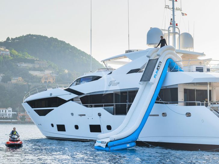 FLEUR Sunseeker 116 - water slide FLEUR Sunseeker 116 - water slide