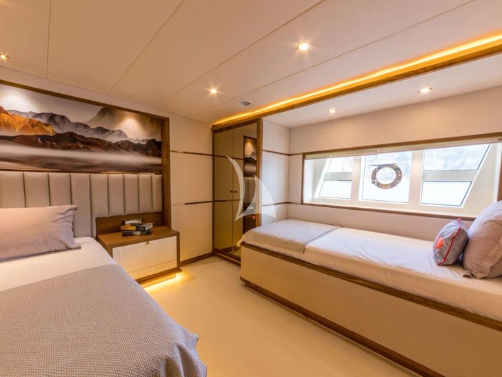 FLOKI Custom 78 Motor Yacht - VIP cabin 1 extra single bed FLOKI Custom 78 Motor Yacht - VIP cabin 1 extra single bed