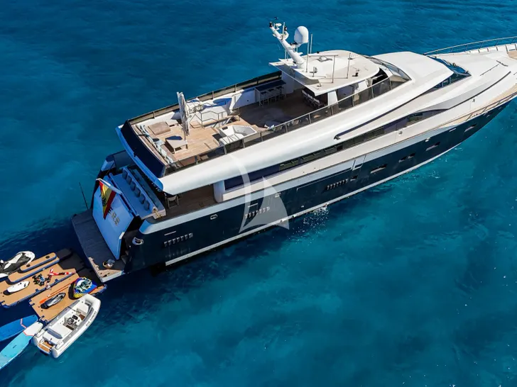 FONERS Izar 43m - anchored FONERS Izar 43m - anchored