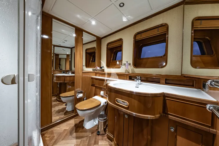 Charter Yacht FONERS - Izar 43m - 5 Cabins - Ibiza - Palma - Mallorca - Balearics - Spain