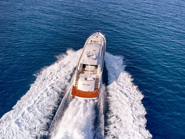 FOR EVER Pershing 80 - cruising aft shot FOR EVER Pershing 80 - cruising aft shot