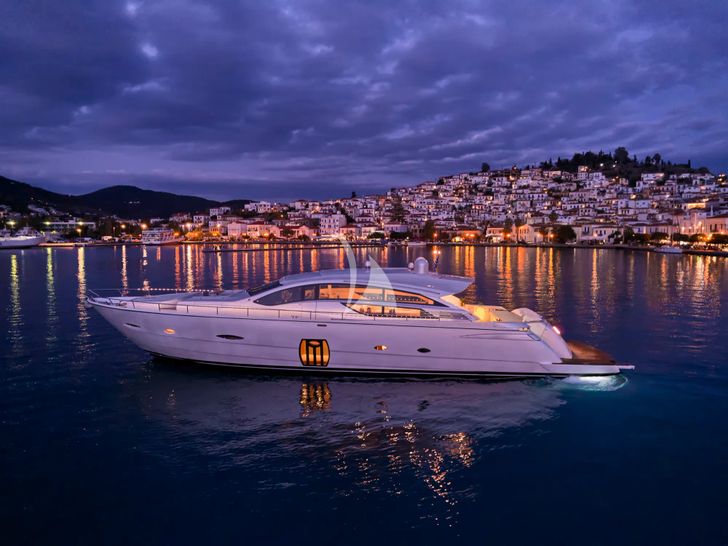 FOR EVER Pershing 80 - side profile at night FOR EVER Pershing 80 - side profile at night
