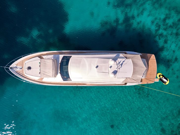 FOR EVER Pershing 80 - top shot FOR EVER Pershing 80 - top shot