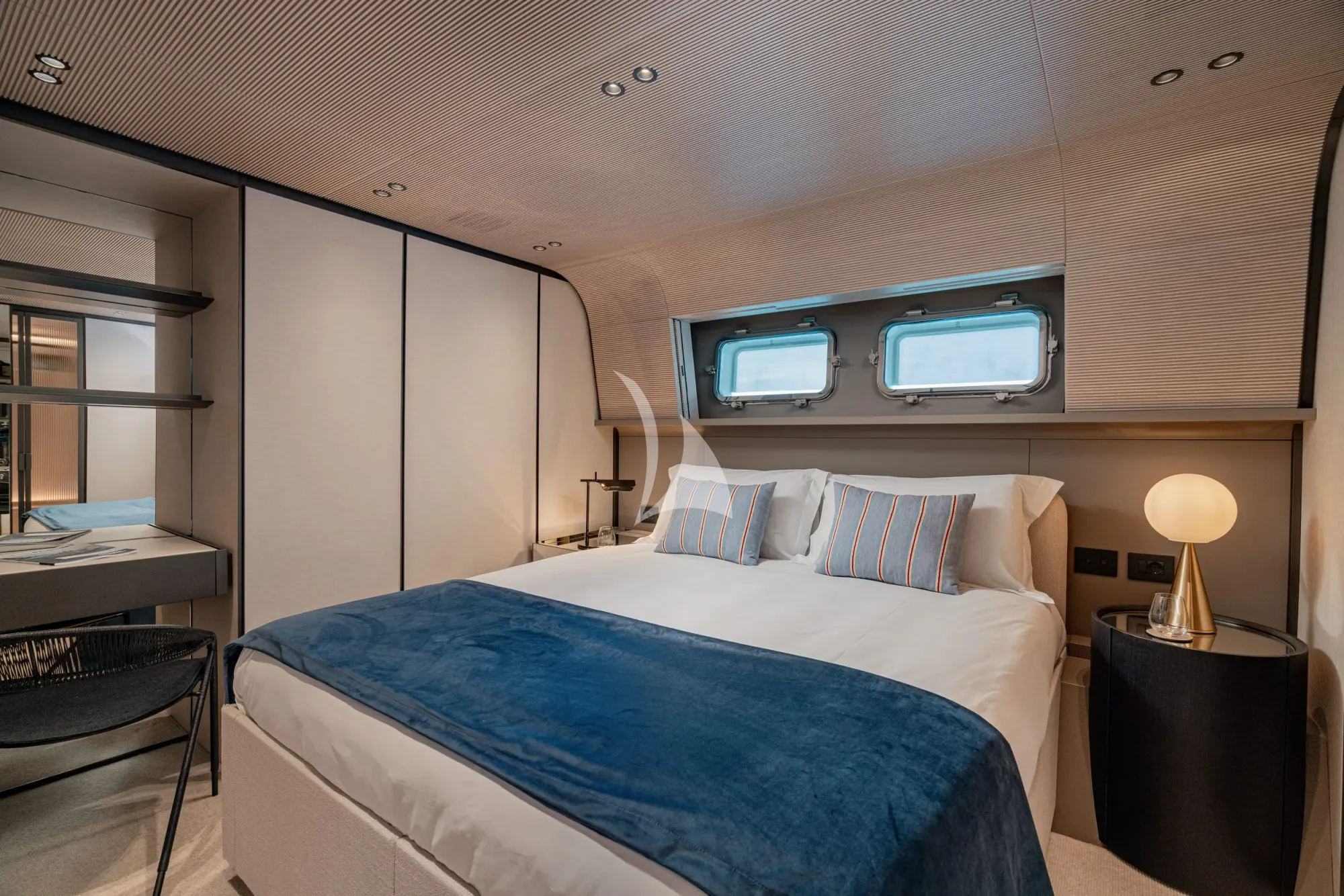 FORZA QUIETA Sanlorenzo SP92 - VIP cabin 1