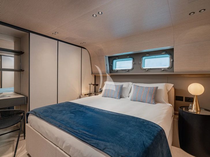 FORZA QUIETA Sanlorenzo SP92 - VIP cabin 1 FORZA QUIETA Sanlorenzo SP92 - VIP cabin 1