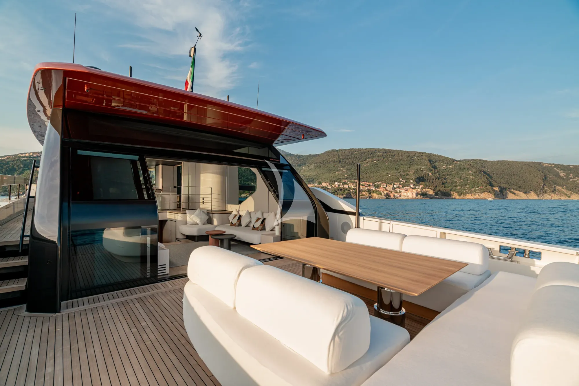 FORZA QUIETA Sanlorenzo SP92 - aft deck alfresco dining area