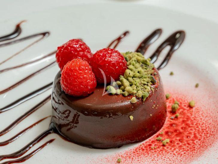 FORZA QUIETA Sanlorenzo SP92 - sample dessert FORZA QUIETA Sanlorenzo SP92 - sample dessert