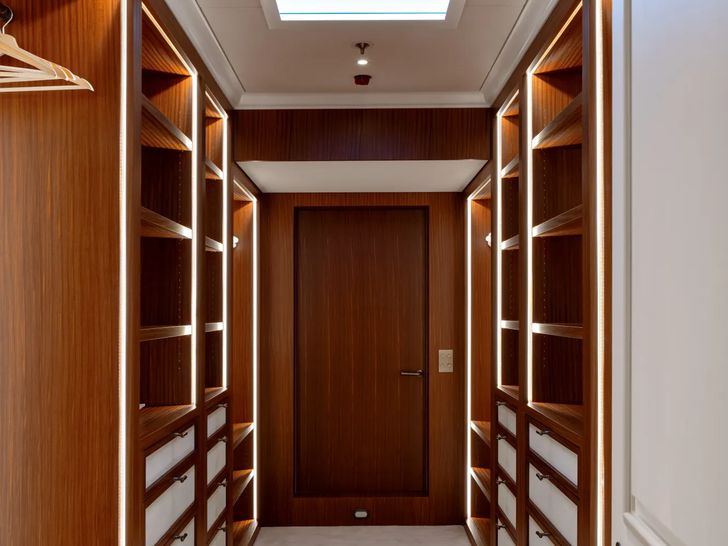 FOS Feadship 62m - master cabin walk-in closet FOS Feadship 62m - master cabin walk-in closet