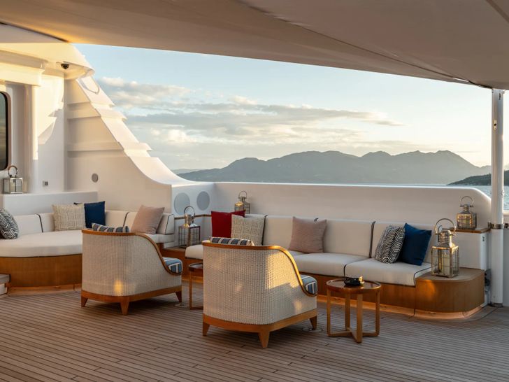 FOS Feadship 62m - sundeck lounge FOS Feadship 62m - sundeck lounge