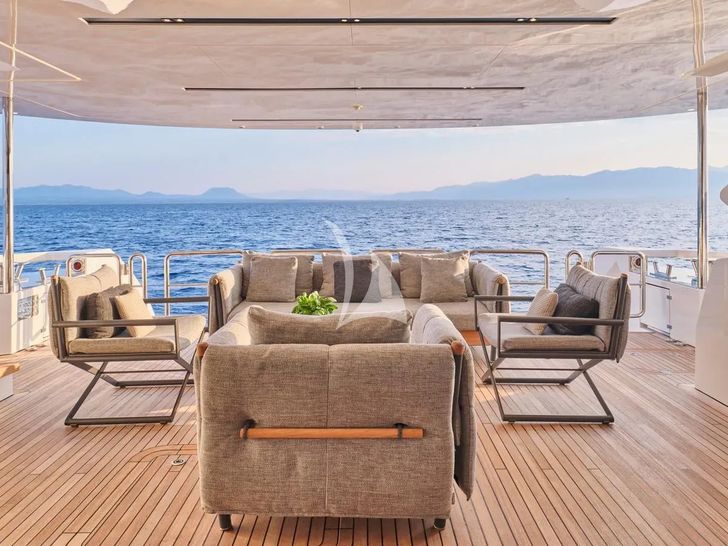 FOUR JOYS Maiora 30 - main aft deck FOUR JOYS Maiora 30 - main aft deck