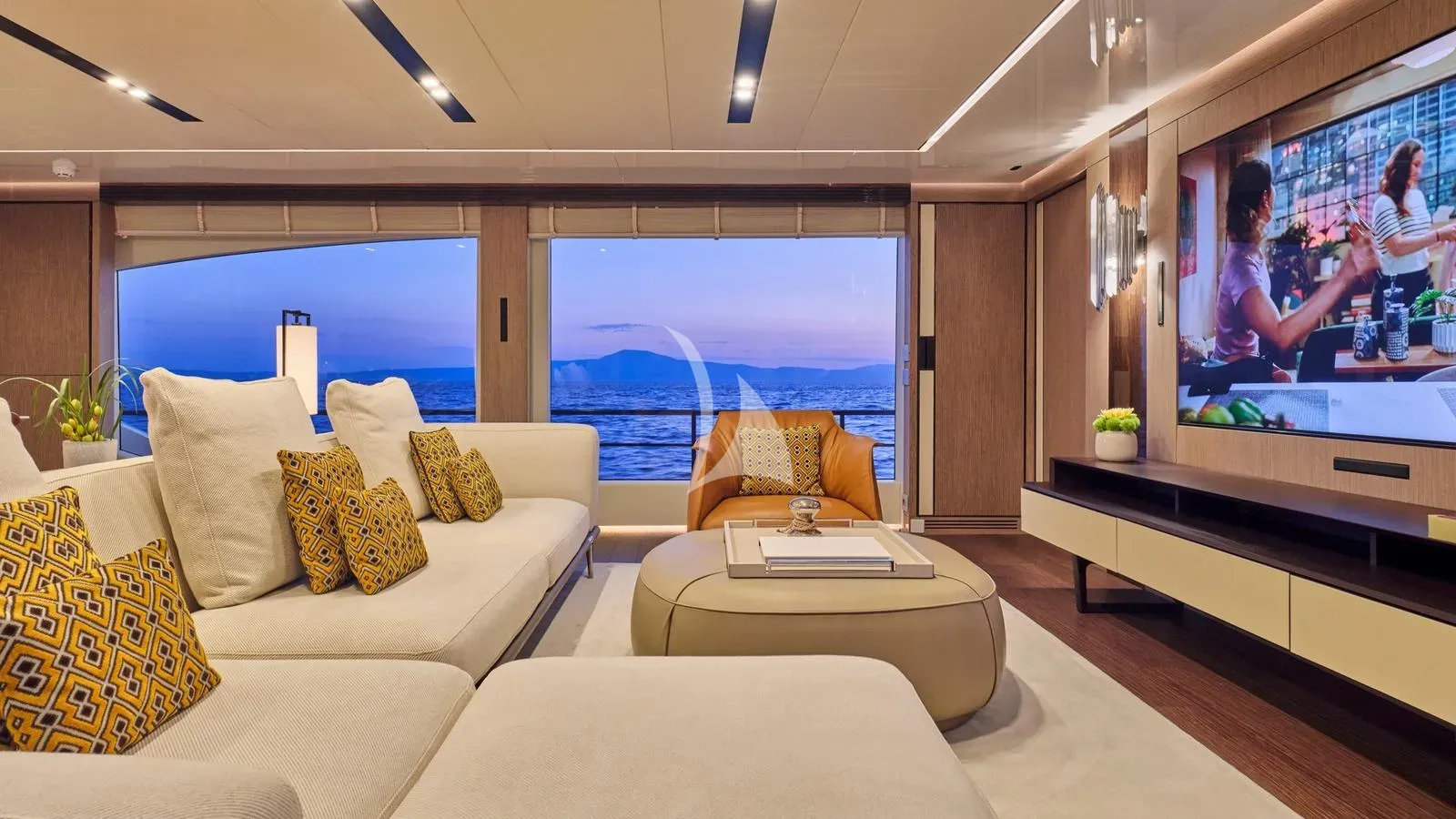 Charter Yacht FOUR JOYS - Maiora 30 - 5 Cabins - Kalamata - Athens - Mykonos - Paros - Cyclades - Greece
