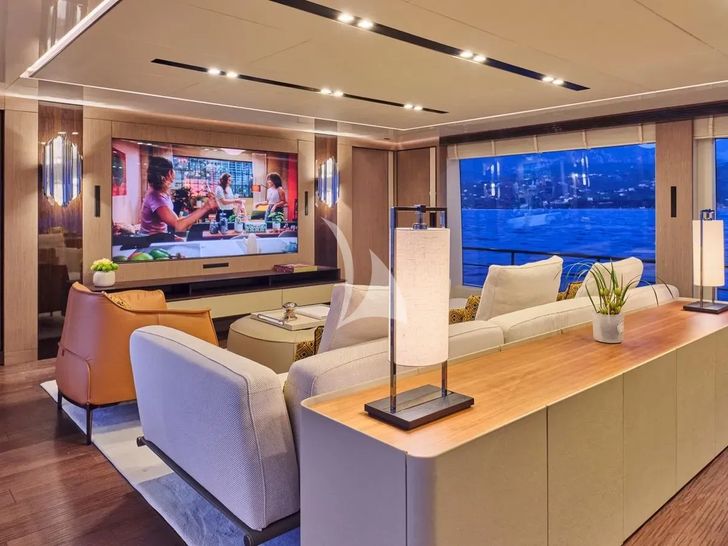 FOUR JOYS Maiora 30 - main saloon FOUR JOYS Maiora 30 - main saloon