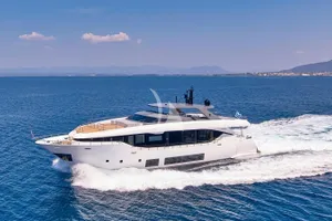 FOUR JOYS - Maiora 30 - 5 Cabins - Kalamata - Athens - Mykonos - Paros - Greece FOUR JOYS - Maiora 30 - 5 Cabins - Kalamata - Athens - Mykonos - Paros - Greece