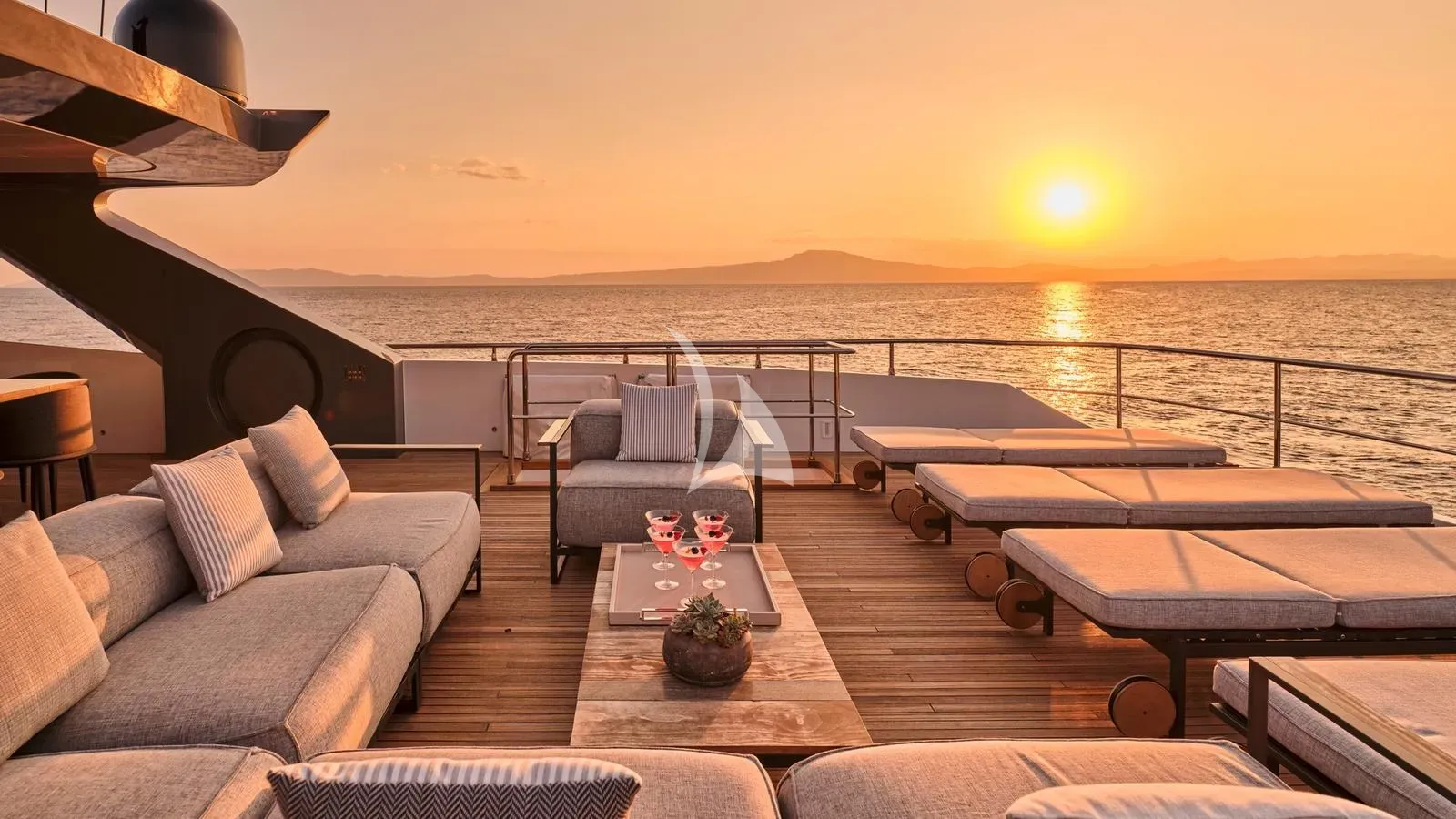 Charter Yacht FOUR JOYS - Maiora 30 - 5 Cabins - Kalamata - Athens - Mykonos - Paros - Cyclades - Greece