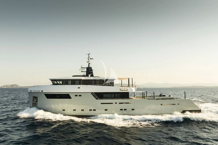 Charter Yacht FOX - Pendennis 34m - 5 Cabins - Nice - Antibes - St Tropez - Cannes - French Riviera