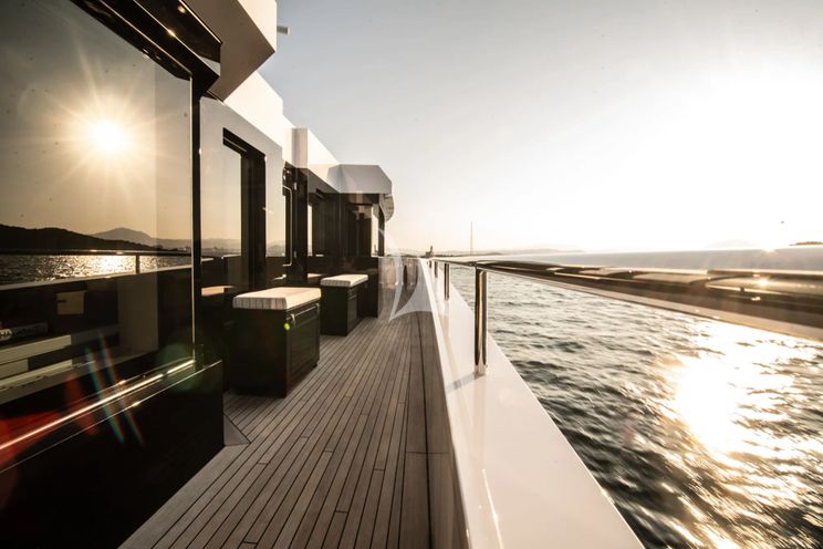 Charter Yacht FOX - Pendennis 34m - 5 Cabins - Nice - Antibes - St Tropez - Cannes - French Riviera