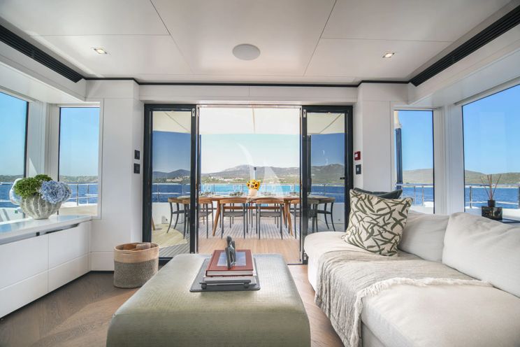 Charter Yacht FOX - Pendennis 34m - 5 Cabins - Nice - Antibes - St Tropez - Cannes - French Riviera