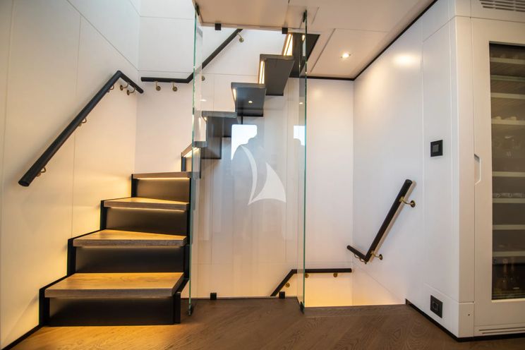 Charter Yacht FOX - Pendennis 34m - 5 Cabins - Nice - Antibes - St Tropez - Cannes - French Riviera