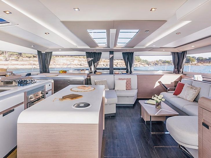 Fountaine Pajot Aura 51 - Saloon Fountaine Pajot Aura 51 - Saloon