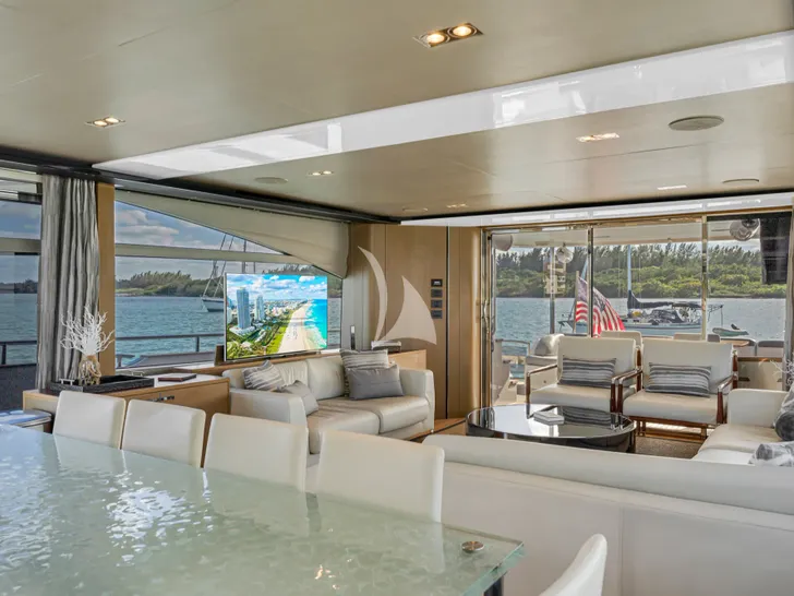 FREEDOM Princess Y88 - saloon dining area and lounge FREEDOM Princess Y88 - saloon dining area and lounge