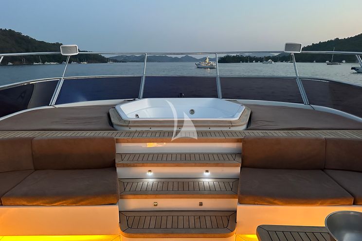 Charter Yacht FRIENDSHIP - Benetti Classic 115 - 5 Cabins - Split - Dubrovnik Hvar - Croatia