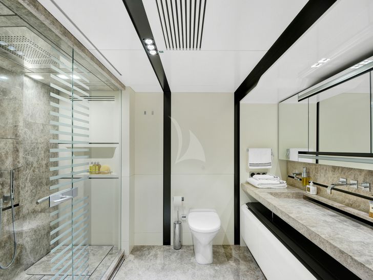 FX Peri 38m Guest Bathroom FX Peri 38m Guest Bathroom