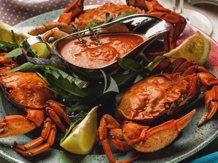 G Riva 90 Argo - seafood dinner G Riva 90 Argo - seafood dinner