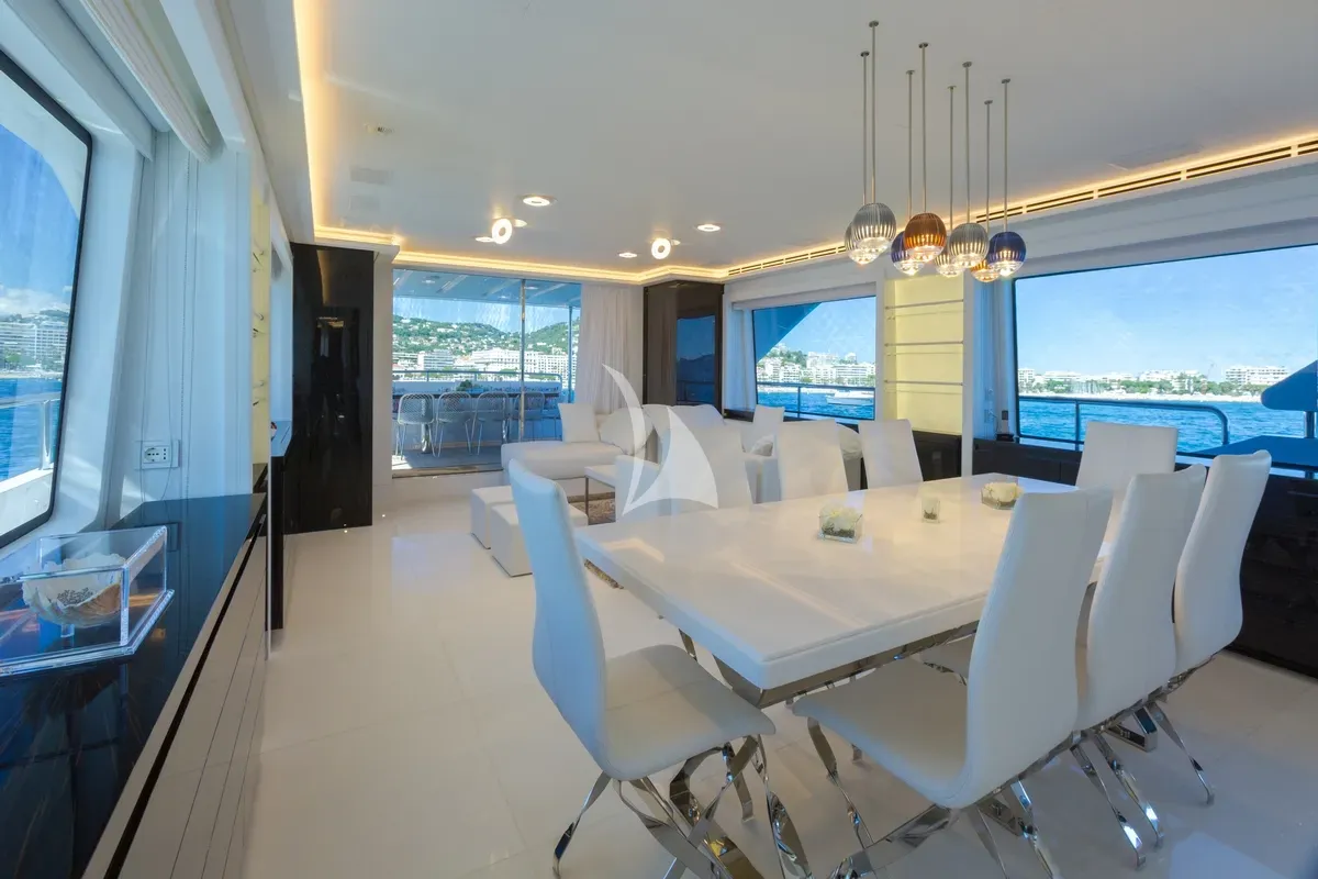 Charter Yacht GALA I - Benetti Delfino 93 - 5 Cabins - Athens - Mykonos - Paros - Greece