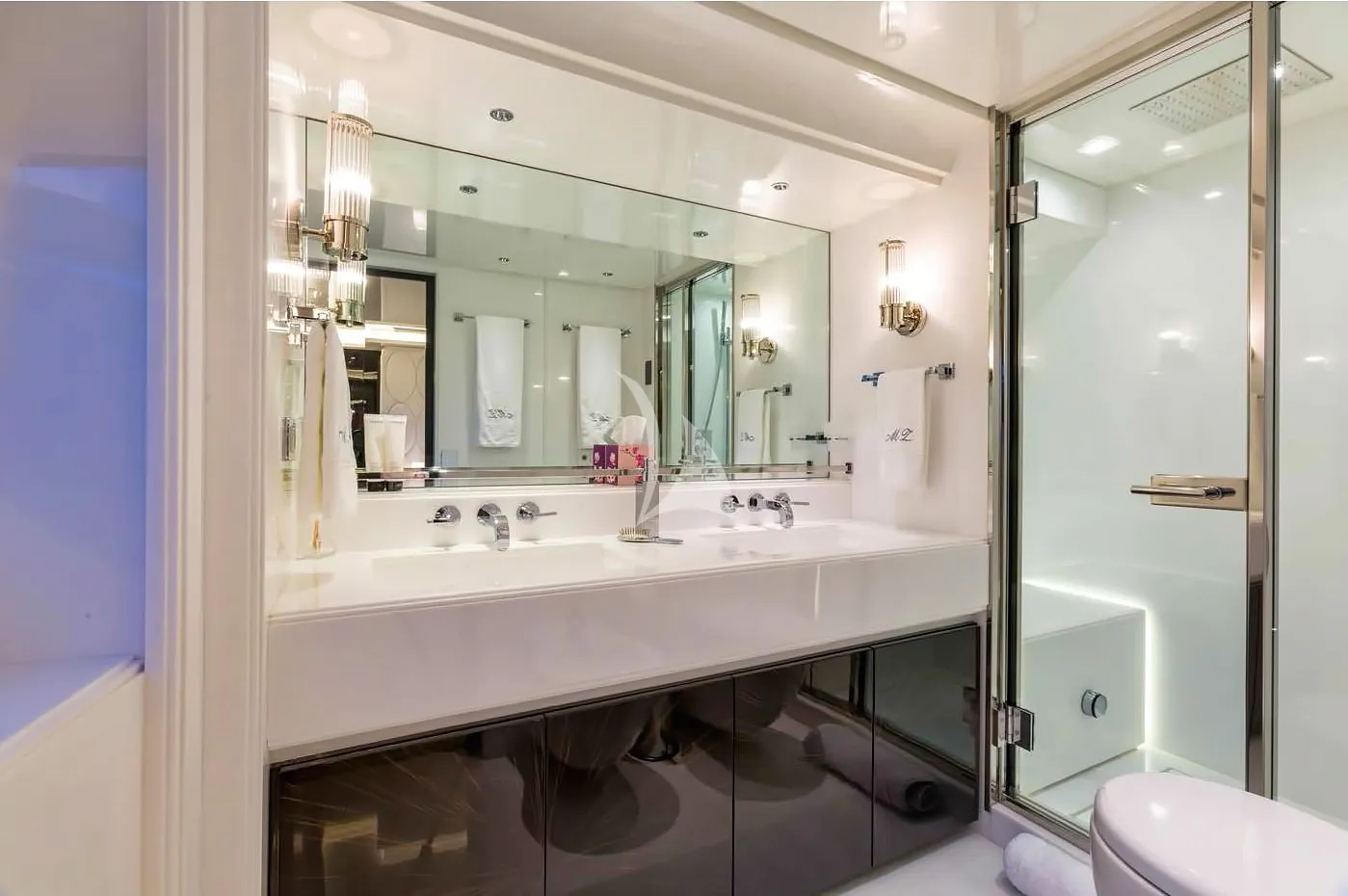 Charter Yacht GALA I - Benetti Delfino 93 - 5 Cabins - Athens - Mykonos - Paros - Cyclades - Greece