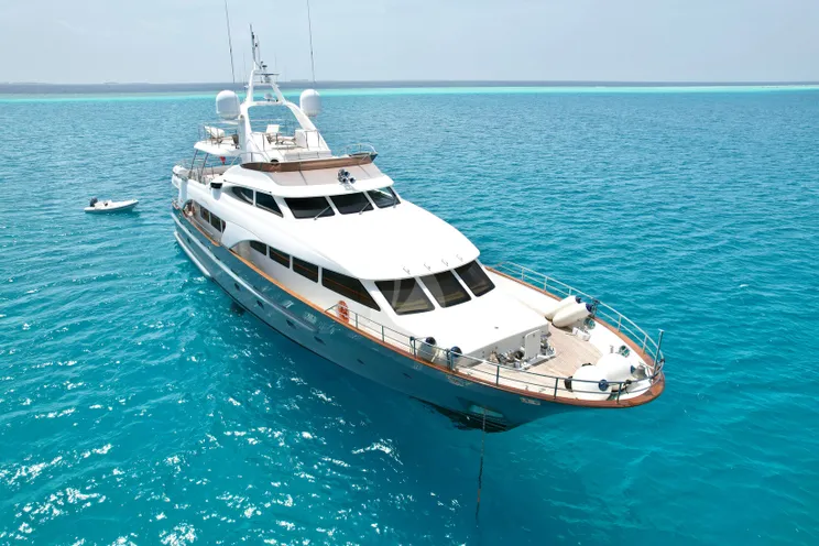 Charter Yacht GALAKTIKA SKAY - Benetti 30m - 4 Cabins - Male - Maldives